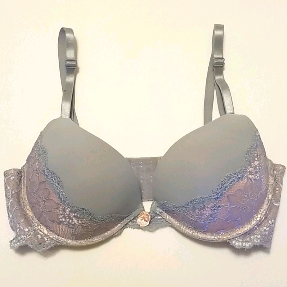 Cute light blue/purple and pink/peach lacy bra!